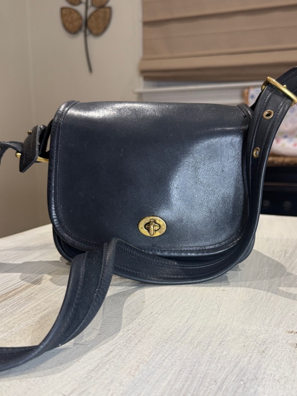 Vintage Coach Legacy Small Flap Black Leather Crossbody with Gold Turnlock - Picture 1 of 16